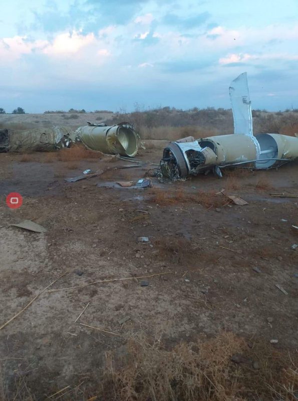 حمله موشکی به پایگاه‌های آمریکایی، تصاویری از سقوط یکی از موشک‌های ایرانی