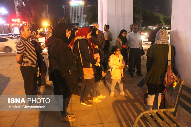 همدردی مردم بندرعباس با خانواده جانباختگان هواپیمای اوکراینی / عکس