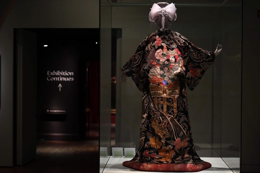 تصاویر : نگاهی به نمایشگاه کیمونو در لندن | از کیوتو تا نمایش مد