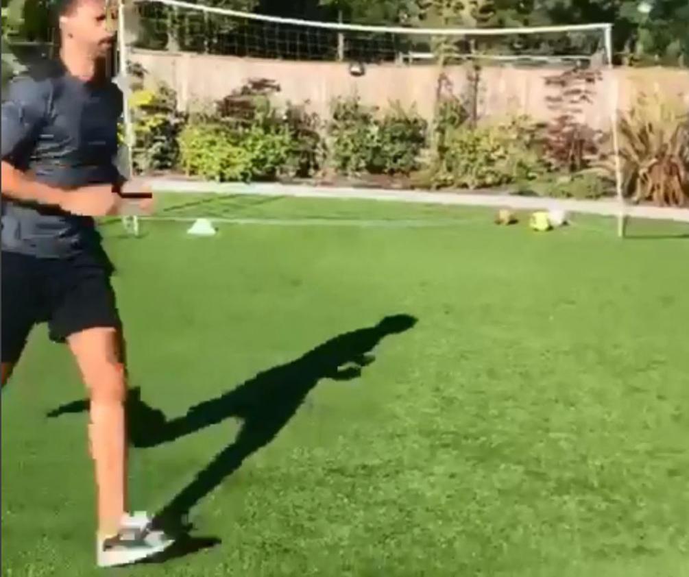 غول‌های فوتبال اروپا، بی توجه به قرنطینه +تصاویر