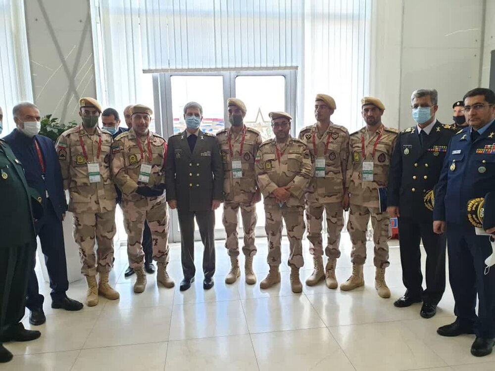 دیدار ورزشی وزیر دفاع در روسیه / عکس