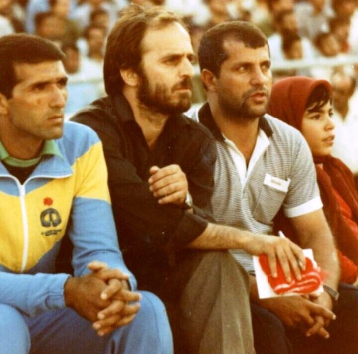 وقتی دختر علی پروین روی نیمکت پرسپولیس نشست/عکس