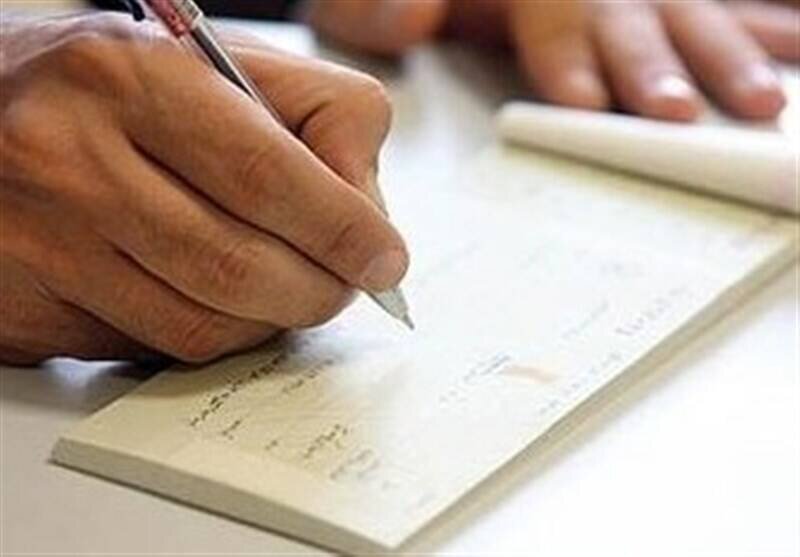 تعداد و مبلغ چک‌های برگشتی کم شد 