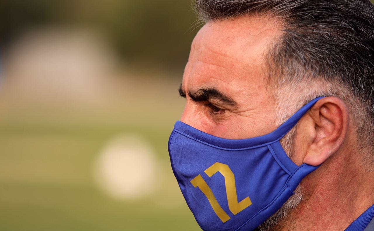 راز عدد 12 روی ماسک فکری چیست؟/عکس