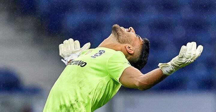 عقاب بهتر است یا بچه عقاب؟