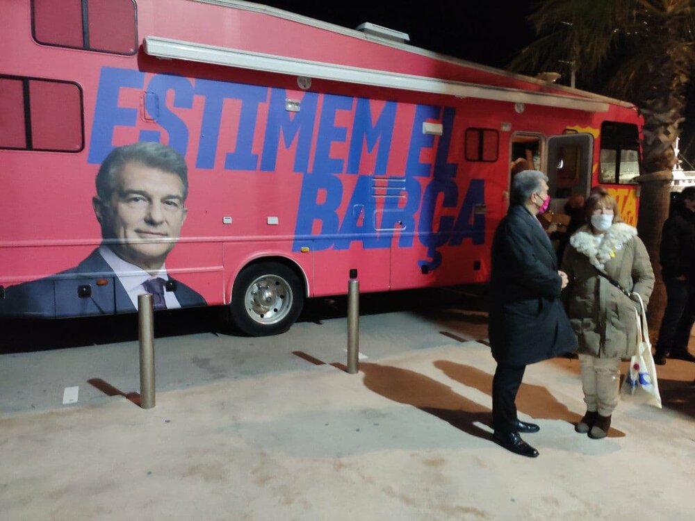 تبلیغات جالب کاندیدای مطرح برای ریاست باشگاه بارسلونا/ عکس