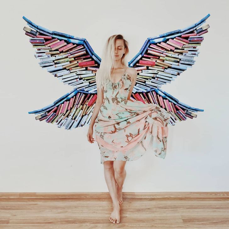 تصاویر خلاقانه دختری که علاقه خود به کتاب را با هنر درآمیخته