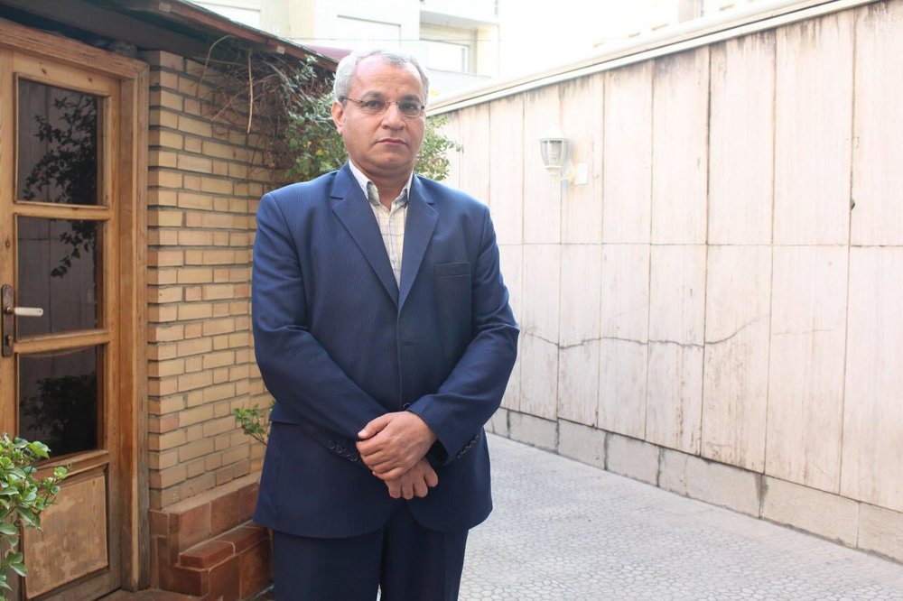 احتمال انصراف جلیلی به نفع رئیسی/شگفتی‌ساز ۱۴۰۰ کیست؟