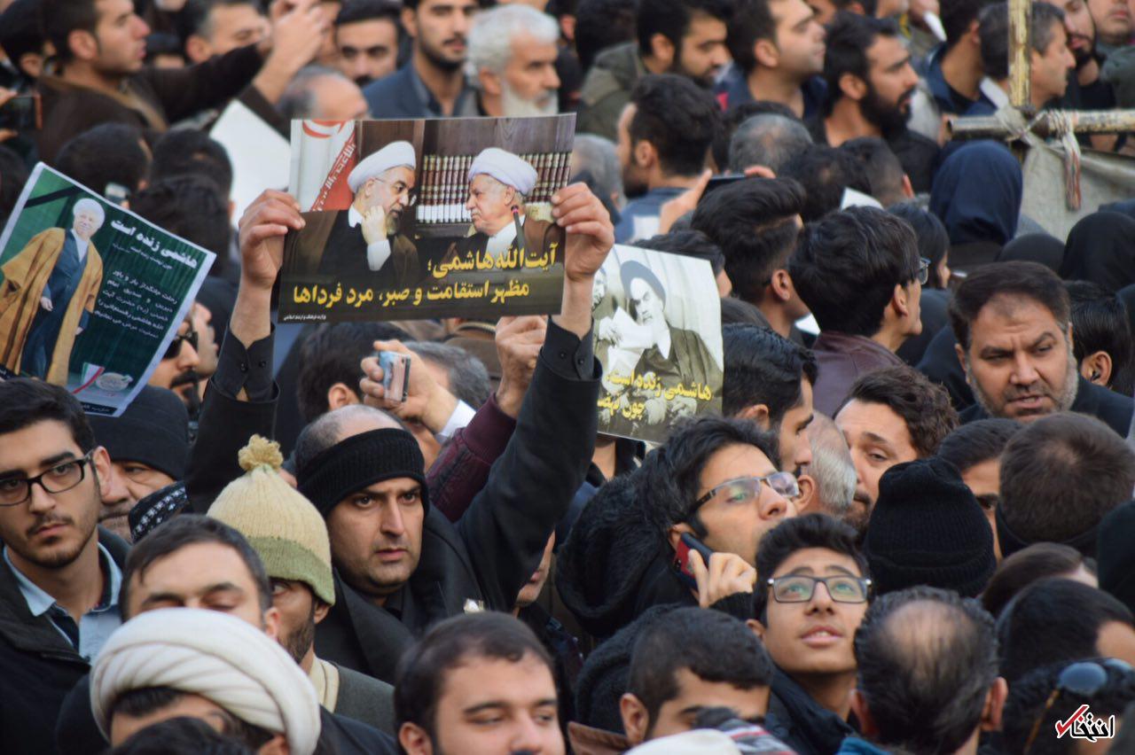 آغاز مراسم تشییع آیت الله هاشمی تا دقایقی دیگر+تصاویر / تعداد جمعیت لحظه به لحظه در حال افزایش است