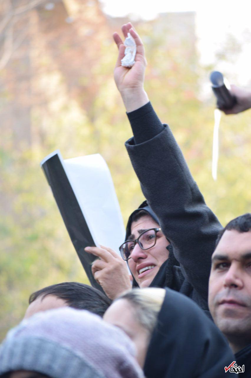 آغاز مراسم تشییع پیکر آیت الله هاشمی+تصاویر / تعداد جمعیت لحظه به لحظه در حال افزایش است / انتقال پیکر آیت الله به دانشگاه تهران