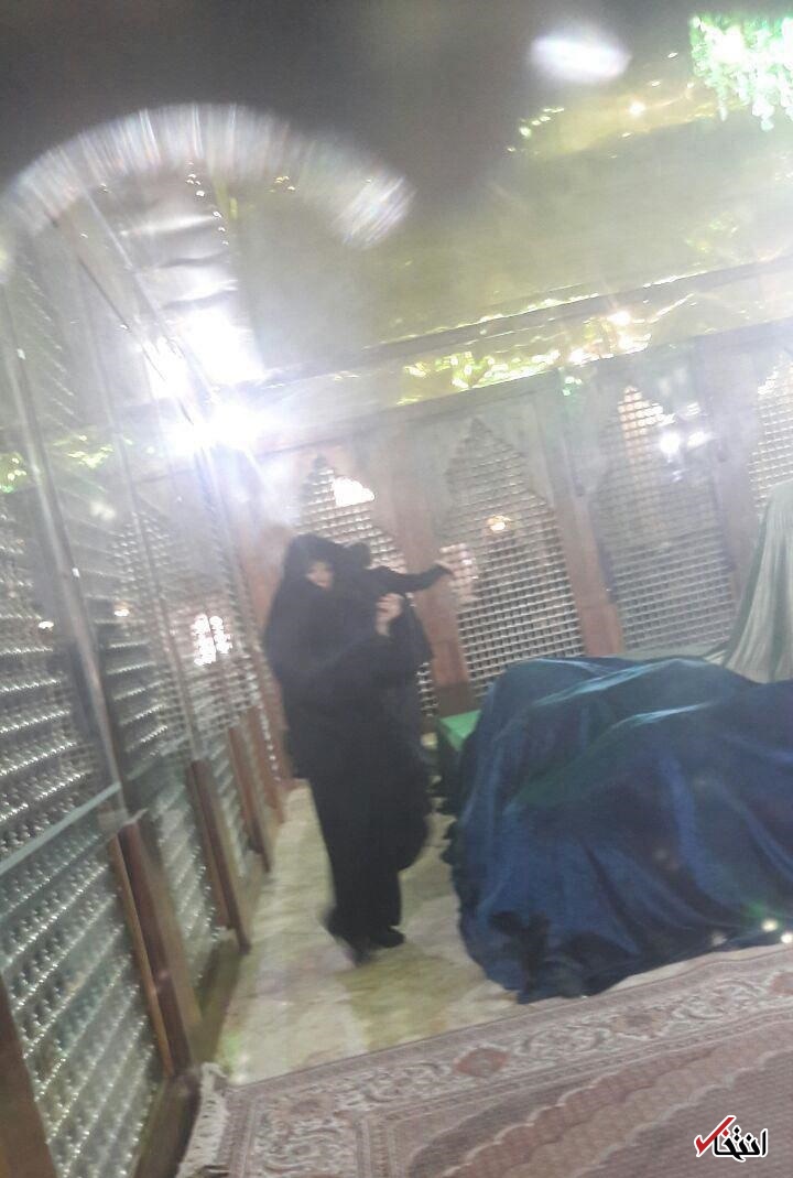 گزارش لحظه به لحظه از مراسم تشییع «آیت الله» +تصاویر / پایان اقامه نماز رهبر معظم انقلاب بر پیکر آیت الله هاشمی / چشمان اشکبار مردم / خودروی حامل پیکر «آیت الله» به سمت مرقد امام رفت / ازدحام مردم در پشت درهای حرم گزارش لحظه به لحظه از مراسم تشییع «آیت الله» +تصاویر / پایان اقامه نماز رهبر معظم انقلاب بر پیکر آیت الله هاشمی / چشمان اشکبار مردم / خودروی حامل پیکر «آیت الله» به سمت مرقد امام رفت / ازدحام مردم در پشت درهای حرم