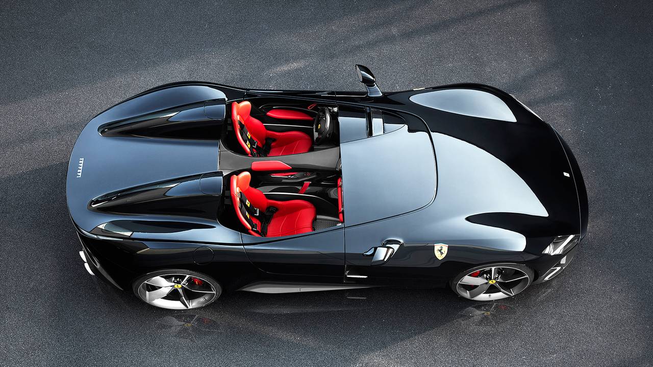 رونمایی غیر رسمی از زوج لاکچری جدید فراری +تصاویر