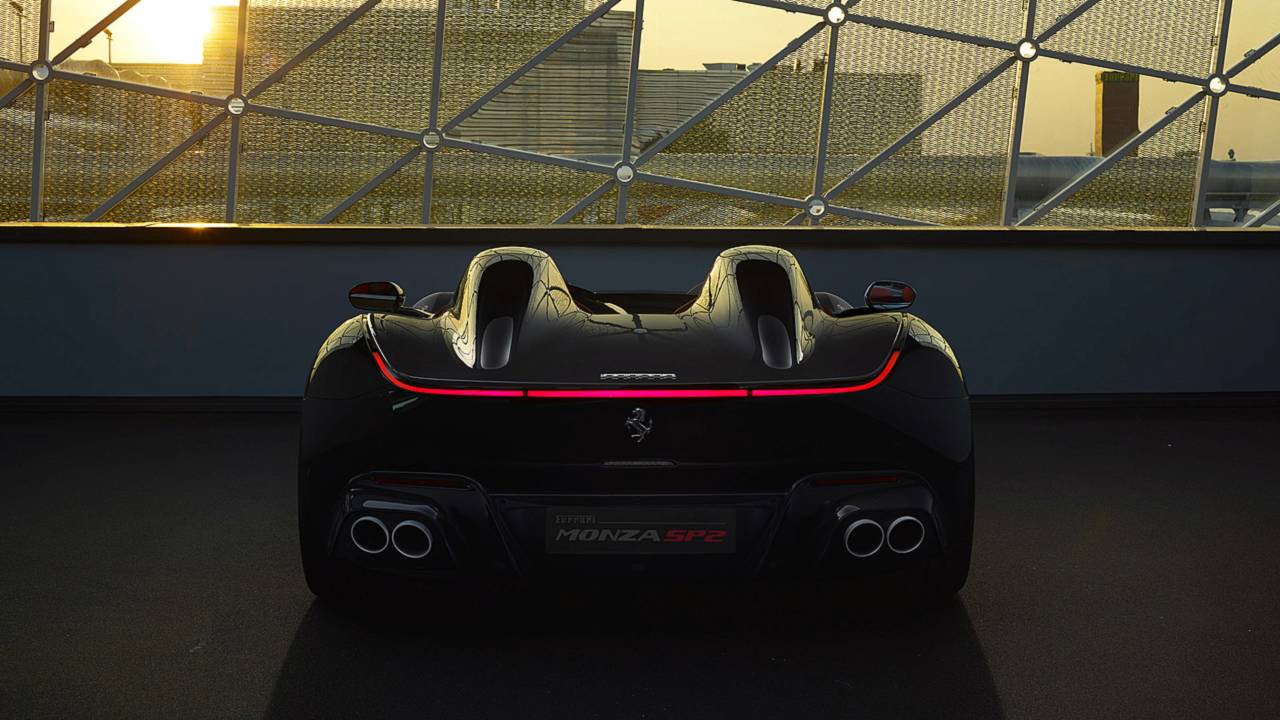 رونمایی غیر رسمی از زوج لاکچری جدید فراری +تصاویر