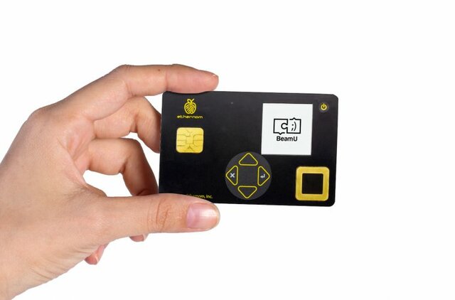 از جوراب‌های کاهش درد تا چراغ‌های پوشیدنی