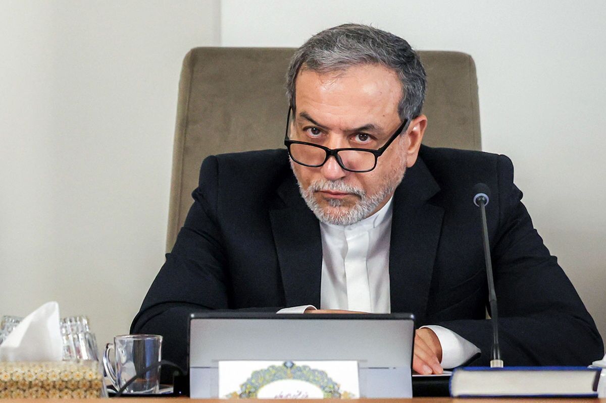 عراقچی: مذاکره با قلدری و دستور دادن متفاوت است

