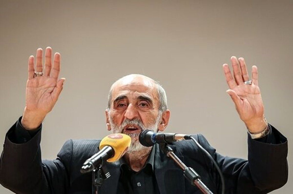 نسخه تکراری حسین شریعتمداری؛ تنگه هرمز را ببندیم، از ان‌پی‌تی هم خارج شویم/ ترامپ می‌خواهد به محور مقاومت بگوید دیدید ایران را پای میز مذاکره آوردم؟

