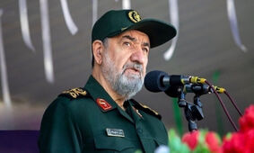 محسن رضایی: آمریکا منتظر گورستانی از ناوها و نیروهایش باشد

