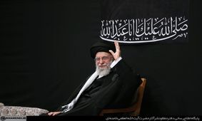 چرا رهبر انقلاب بدون عصا به صحنه بازگشتند؟


