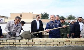 چرا بیل دست گرفتن مسعود پزشکیان جنجالی شد؟!


