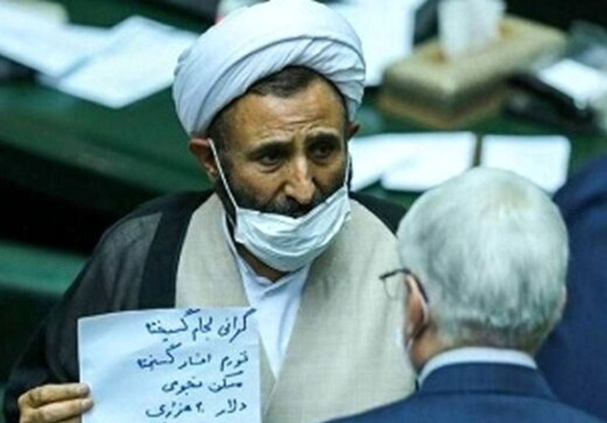 من گفتم کسانی که قانون را زیر پا می‌گذارند باید هزینه بالایی را بپردازند/ این هزینه ممکن است حذف خدمات اجتماعی، ممنوعیت از بعضی از مزایا، حقوق و اشتغالات باشد