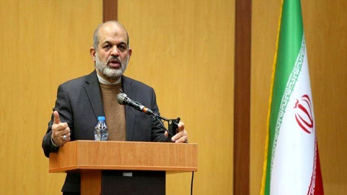 دنبال تحقق عدالت در پرداخت حقوق کارکنان دولت هستیم/ احزاب به قانون پایبند باشند

