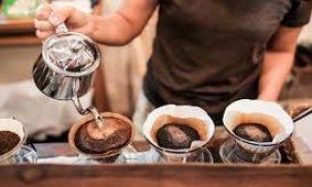 آیا نوشیدن قهوه سطح کلسترول شما را افزایش می دهد؟ چرا و چگونه؟