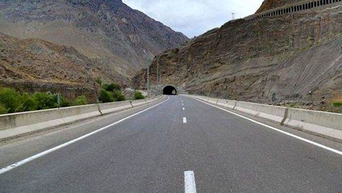 سقوط سنگ در محور هراز یک کشته و مصدوم به جای گذاشت

