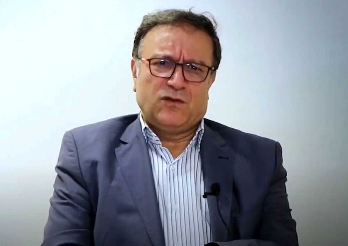 به خاطر تبعیض، ظلم، رانت‌خواری و مدیریت بیسوادان رفتم نه به خاطر درآمد بیشتر