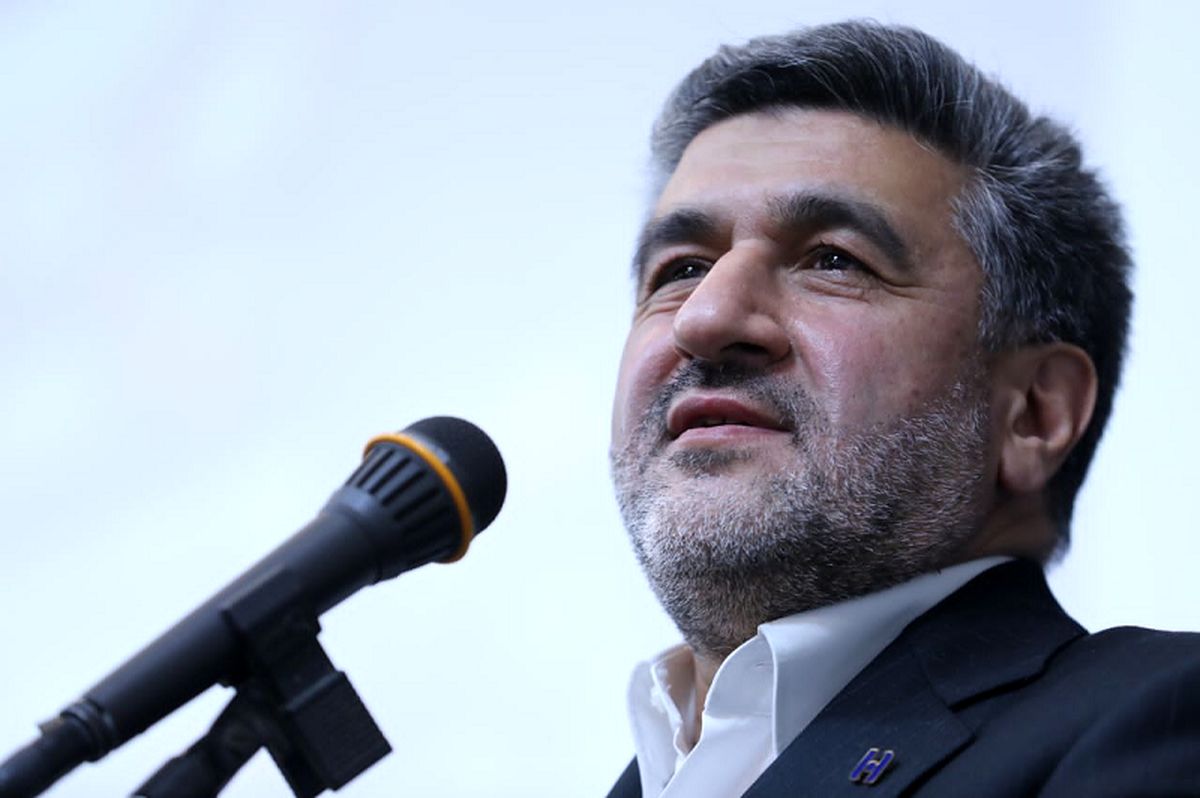 حذف ضامن از تسهیلات زیر ١٠٠ میلیون تومانی بانک صادرات ایران

