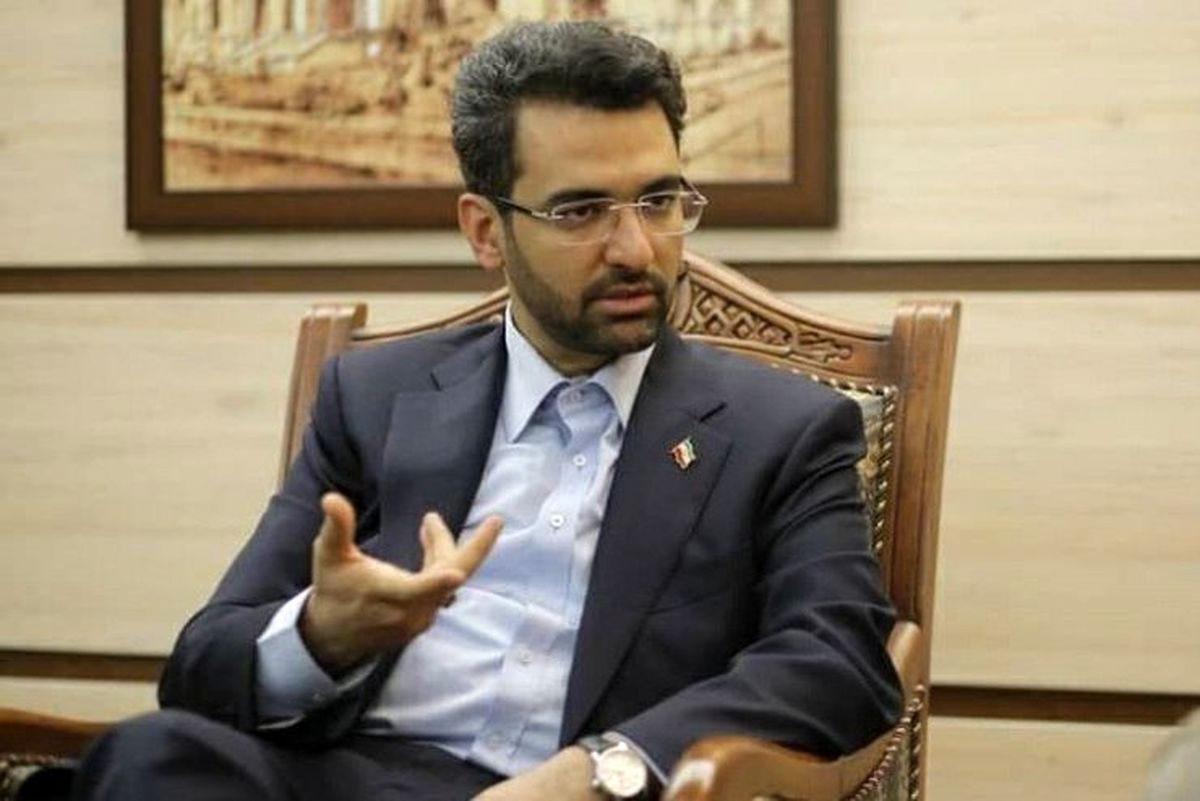 آذری جهرمی: فیلترینگ‌های گسترده که با عنوان حفاظت از مردم اجرا می‌شود، چقدر به امنیت سایبری کشور کمک کرده است؟