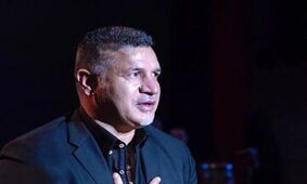 حمله علی دایی به نماینده مجلس: عینکی که من وارد کردم ۵۰دلار است/ مگر من پول نفت را فروخته ام و نیاورده ام؟