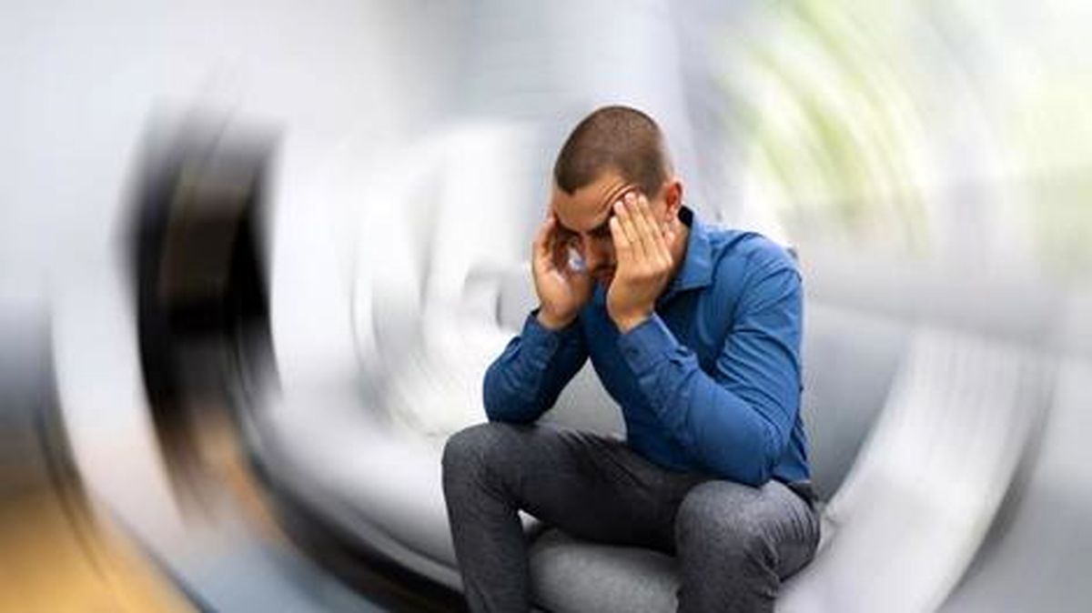 سکته مغزی چیست و چه علائم و درمان‌هایی دارد؟

