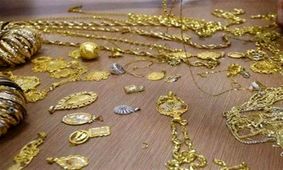 آیا طلاهای مادرشوهر به عروس می‌رسد؟