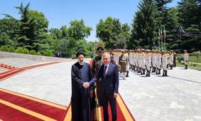 استقبال رسمی رئیسی از رئیس‌جمهور ازبکستان

