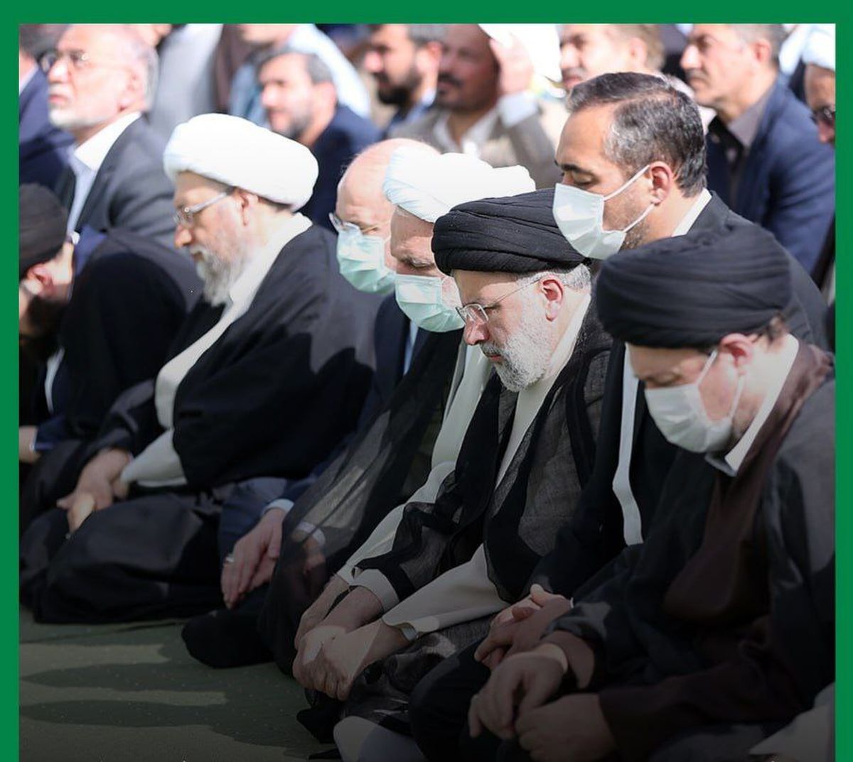 ای نشسته صف اول