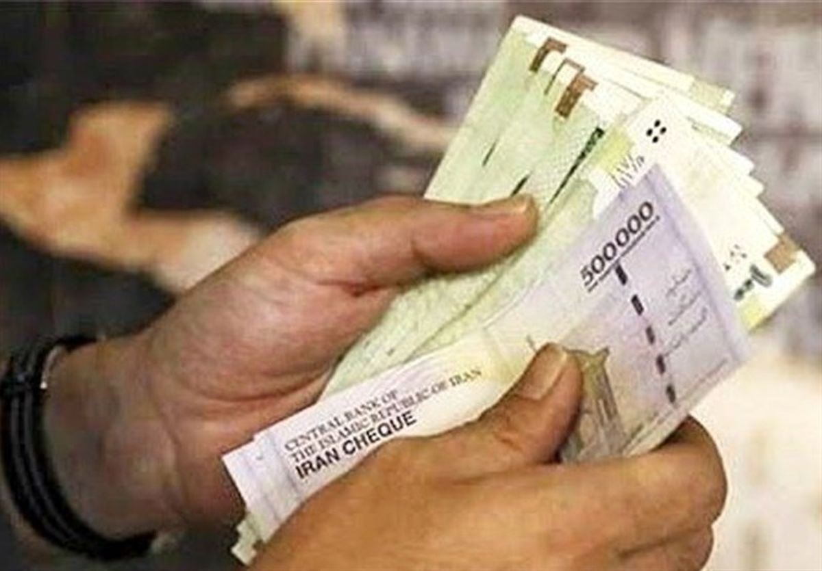 بخشنامه افزایش ۲۷ درصدی دستمزد ۱۴۰۲ کارگران ابلاغ شد
