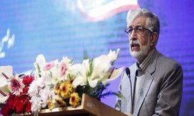 داماد آمریکایی حداد عادل در راهپیمایی اربعین سوژه تندروها شد/ عکس