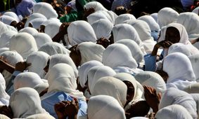 پوشیدن عبا در دانشگاه‌های سودان ممنوع شد


