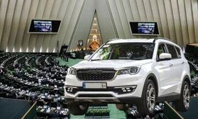 افشای اطلاعات جدید از «نفر سوم» در پرونده خودروهای شاسی بلند/ چطور ۲ دختر چوپان قرارداد ۳۰۰ خودرو را امضا کرده اند؟