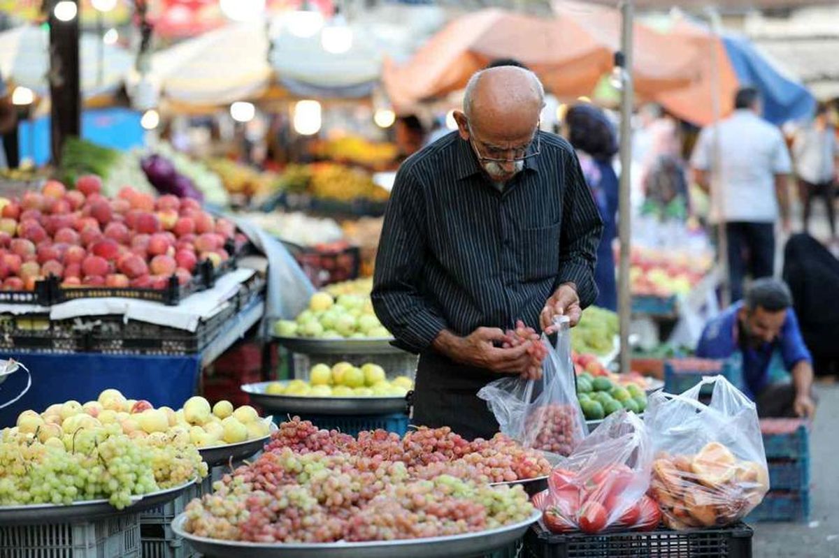 ثبات قیمت ها و پرهیز از هرگونه احتکار
