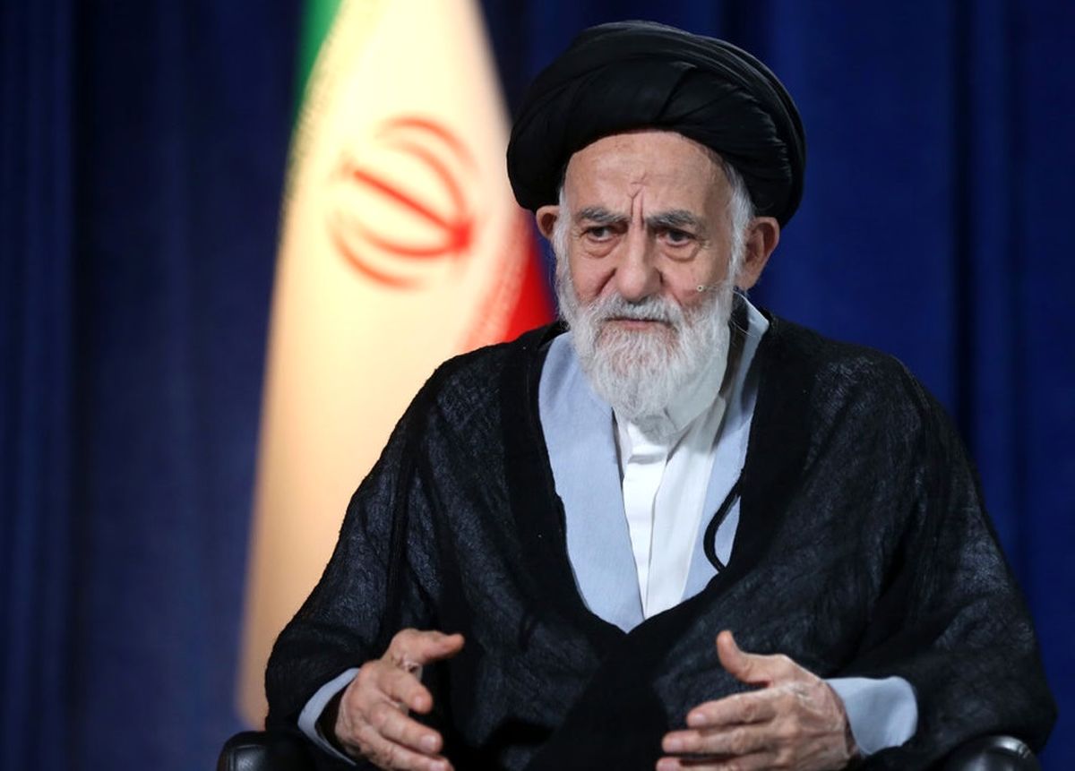 امام(ره) خلخالی را به خاطر تعدادی اعدام بی‌حساب کنار گذاشتند/ لاجوردی می‌گفت کسانی که می‌گویند توبه کردند، دروغ می‌گویند/  در کوچه، منِ آخوند را اگر بدون پاسدار ببیند، عمداً آن روسری را هم که دارد، کنار می اندازد

