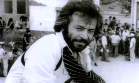 سفر در زمان؛ ژست صمیمی «ایرج قادری و فریدون فرخزاد»؛ دهه 50