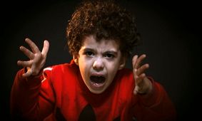 در مقابل کودک، ادای شوکه شدن را در نیاورید