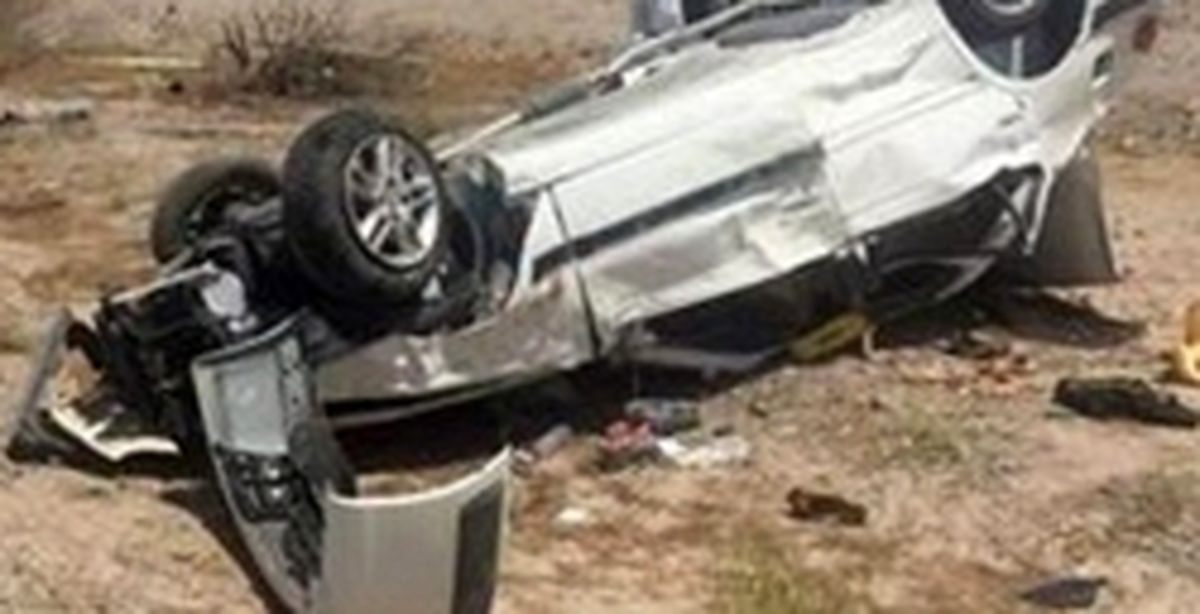 واژگونی پژو پارس در محور بردسیر به کرمان ۴ فوتی بر جا گذاشت