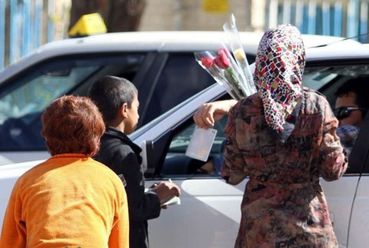 افزایش کودکان کار و خیابان تهران/ کارکردن کودکان زیر۶ سال جرم است، اگر دیدید با ۱۲۳ تماس بگیرید