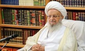 آیت الله مکارم: استفاده از «مذهب بر ضدّ مذهب» چیز تازه‏‌ای نیست/  مسلمان کسی است که منافق را در لباس دین بشناسد