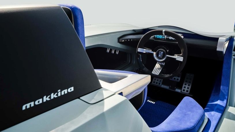 ترایمف تی آر25 مفهومی