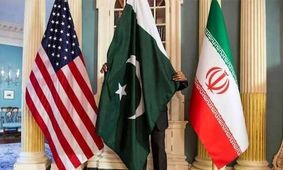 تماس تلفنی عراقچی با وزیر خارجه و فرمانده ارتش پاکستانی