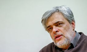 مهاجری به رئیس کل بانک مرکزی: این فیلم را برای دانشجویان ترم ۲ و ۳ پخش کنید