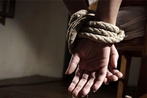 گروگانگیری یک پزشک به دلیل اختلاف مالی